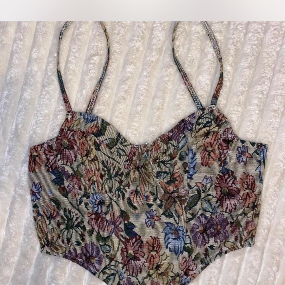 Floral Patterned Women's Top